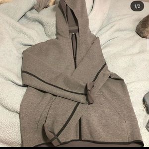 Men’s Lululemon Sweater